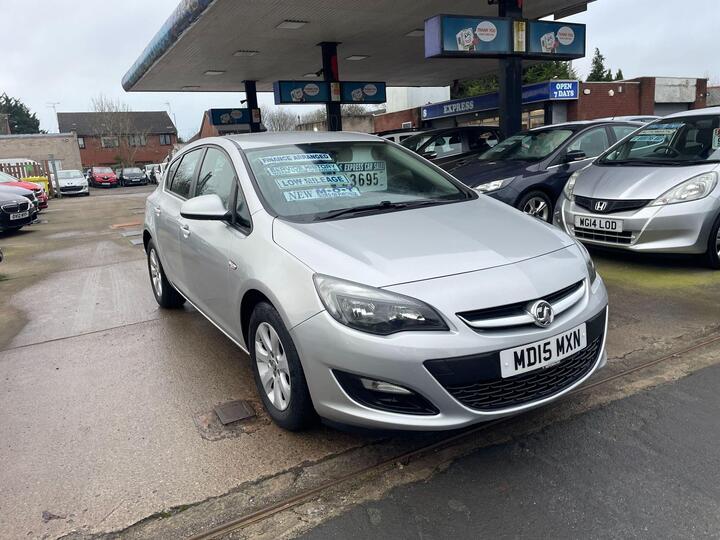 Vauxhall Astra 1.4i Design Euro 6 5dr