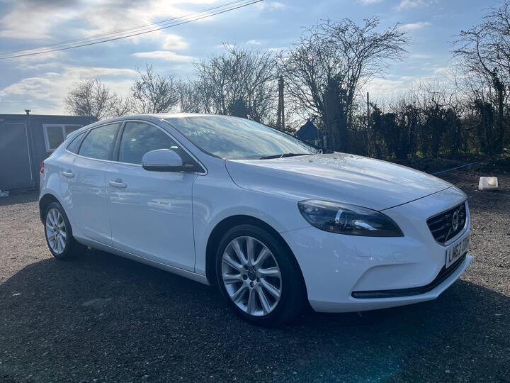 Volvo V40 1.6 D2 SE Lux Nav Euro 5 (s/s) 5dr
