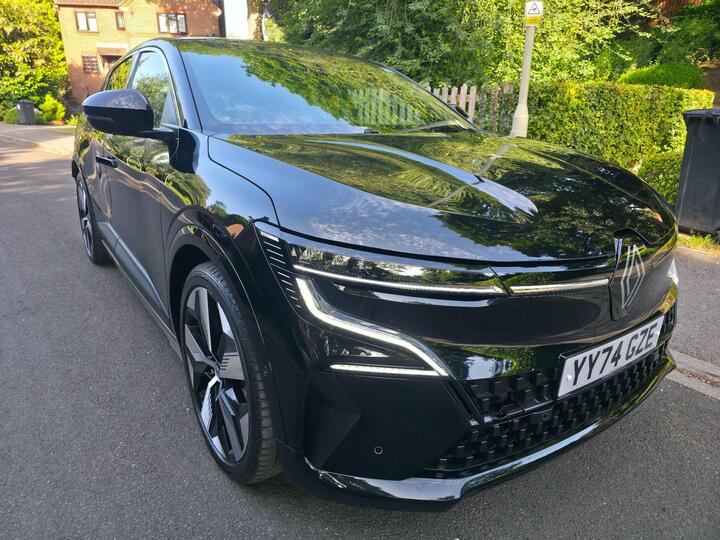 Renault Megane E-Tech Comfort Range 60kWh Techno Auto 5dr (22kW Charger)