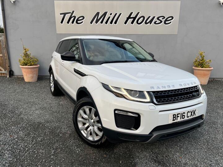 Land Rover RANGE ROVER EVOQUE 2.0 ED4 SE Tech FWD Euro 6 (s/s) 5dr Land Rover RANGE ROVER EVOQUE 2.0 ED4 SE Tech FWD Euro 6 (s/s) 5dr
