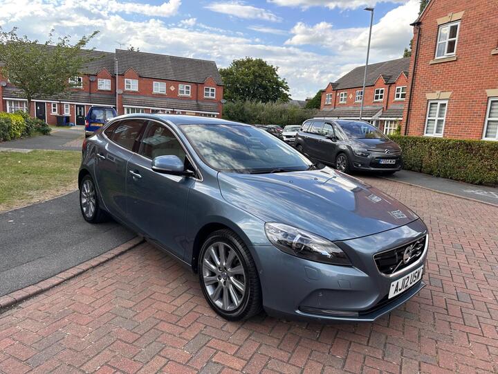 Volvo V40 2.0 D3 SE Lux Nav Euro 5 (s/s) 5dr