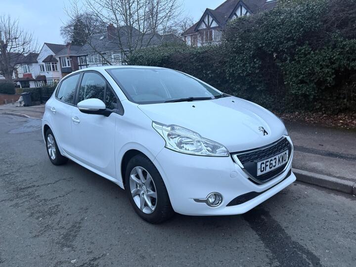 Peugeot 208 1.2 VTi Active Euro 5 5dr