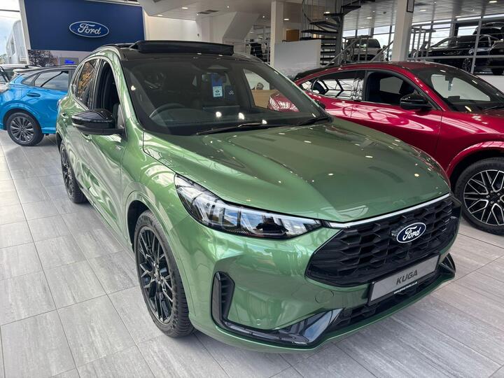 Ford Kuga 2.5h Duratec Black Package Edition CVT Euro 6 (s/s) 5dr