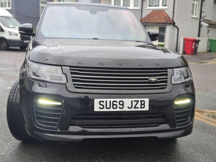 Land Rover Range Rover 3.0 SD V6 Vogue Auto 4WD Euro 6 (s/s) 5dr Land Rover Range Rover 3.0 SD V6 Vogue Auto 4WD Euro 6 (s/s) 5dr