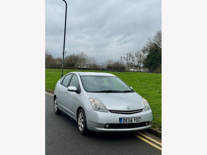 Toyota Prius 1.5 T Spirit CVT 5dr