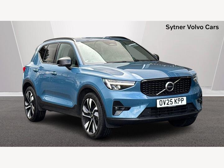 Volvo XC40 2.0 B3 MHEV Plus DCT Auto Euro 6 (s/s) 5dr