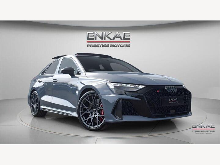 Audi RS3 2.5 TFSI Carbon Vorsprung S Tronic Quattro Euro 6 (s/s) 4dr