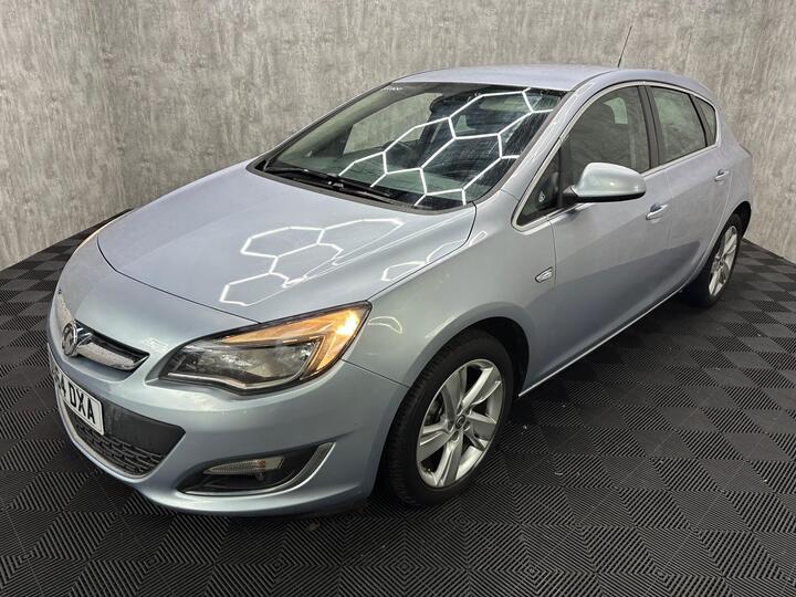 Vauxhall Astra 1.4 16v SRi Euro 5 5dr
