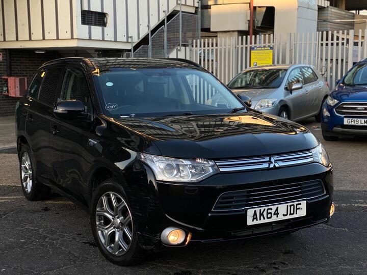 Mitsubishi Outlander 2.0h 12kWh GX4h CVT 4WD Euro 5 (s/s) 5dr Mitsubishi Outlander 2.0h 12kWh GX4h CVT 4WD Euro 5 (s/s) 5dr