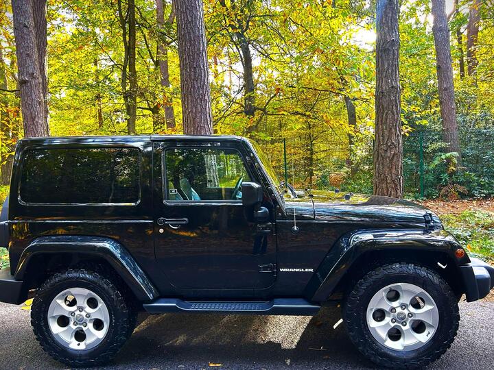 Jeep Wrangler 2.8 CRD Overland Auto 4WD Euro 5 2dr