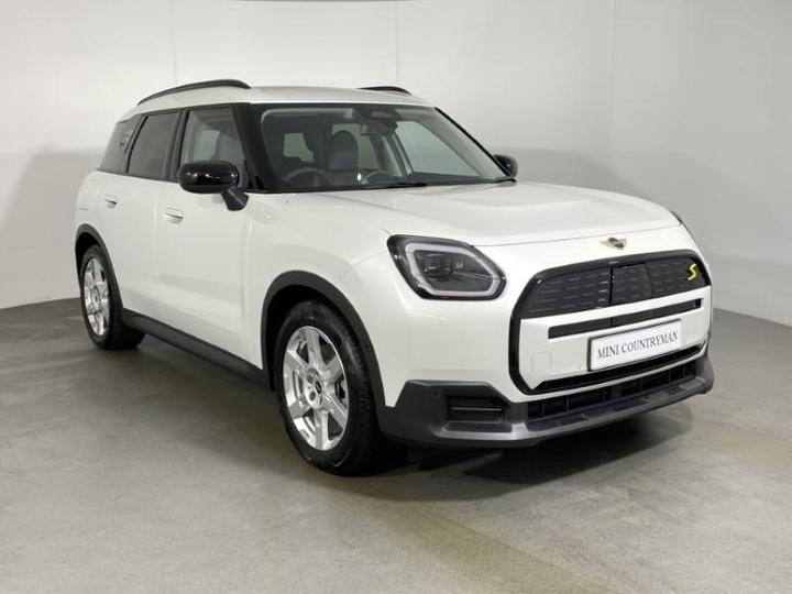 MINI COUNTRYMAN SE 66.5kWh Classic Auto ALL4 5dr