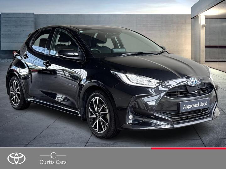 Toyota Yaris 1.5 VVT-h Design E-CVT Euro 6 (s/s) 5dr