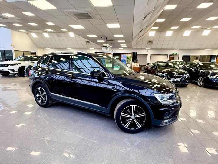 Volkswagen TIGUAN 2.0 TDI SE Navigation DSG Euro 6 (s/s) 5dr