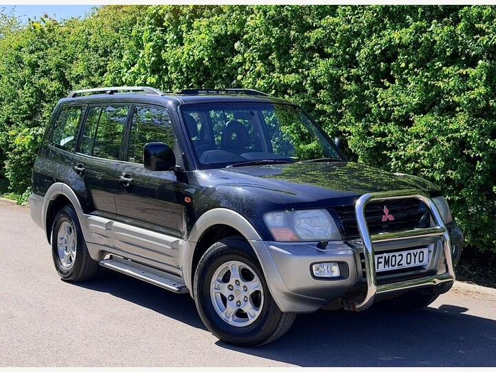 Mitsubishi Shogun 3.2 TD Equippe 5dr Mitsubishi Shogun 3.2 TD Equippe 5dr