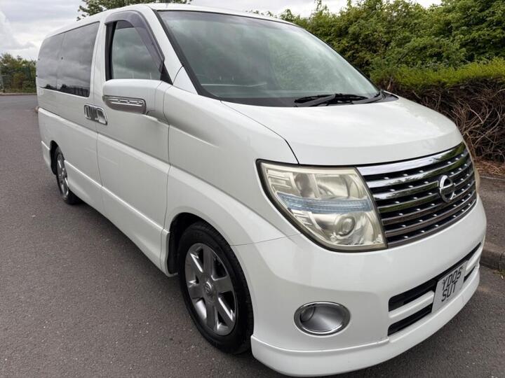 Nissan Elgrand E 51