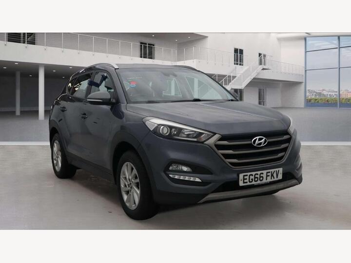 Hyundai TUCSON 1.6 GDi Blue Drive SE Euro 6 (s/s) 5dr Hyundai TUCSON 1.6 GDi Blue Drive SE Euro 6 (s/s) 5dr