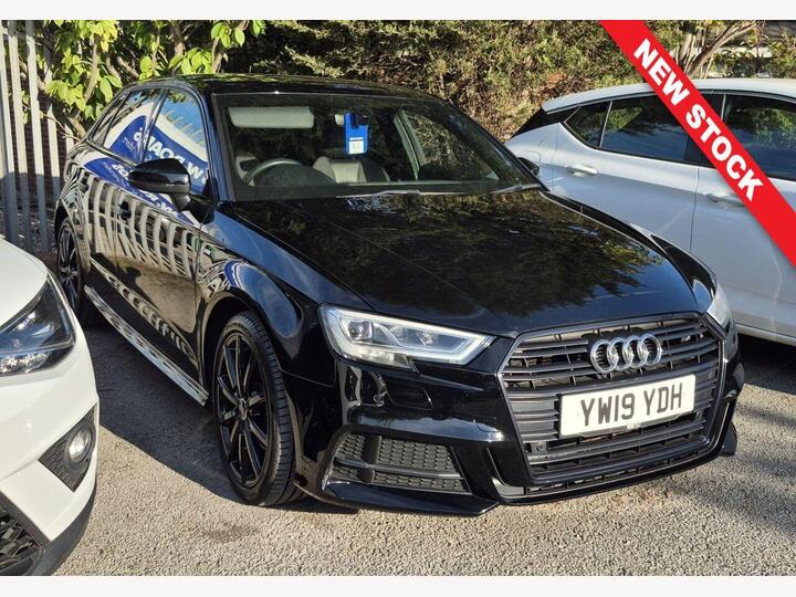 Audi A3 1.0 TFSI 30 Black Edition Sportback Euro 6 (s/s) 5dr