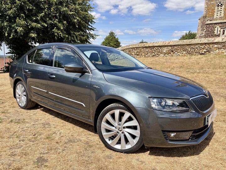 Skoda OCTAVIA 2.0 TDI Laurin & Klement DSG Euro 6 (s/s) 5dr