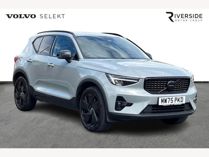 Volvo XC40 2.0 B3 MHEV Plus Black Edition DCT Auto Euro 6 (s/s) 5dr