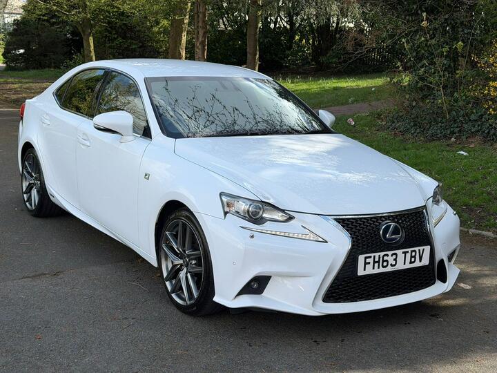 Lexus IS 2.5 300h F Sport E-CVT Euro 5 (s/s) 4dr