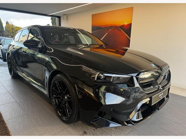 BMW M5 4.4 22.1kWh Touring Steptronic XDrive Euro 6 (s/s) 5dr