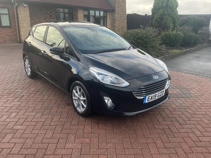 Ford Fiesta 1.5 TDCi Zetec Euro 6 (s/s) 5dr Ford Fiesta 1.5 TDCi Zetec Euro 6 (s/s) 5dr