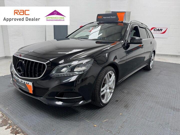 Mercedes-Benz E-CLASS 2.1 E300dh BlueTEC SE G-Tronic+ Euro 5 (s/s) 5dr Mercedes-Benz E-CLASS 2.1 E300dh BlueTEC SE G-Tronic+ Euro 5 (s/s) 5dr