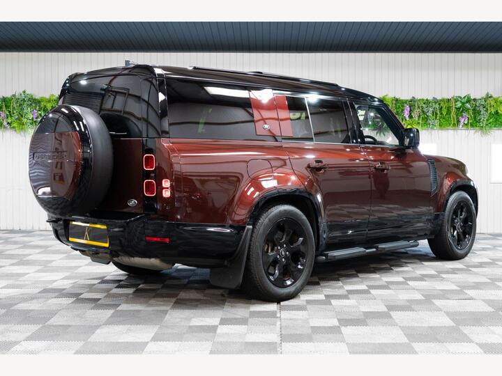 Land Rover DEFENDER 130 3.0 D300 MHEV X-Dynamic HSE Auto 4WD Euro 6 (s/s) 5dr Land Rover DEFENDER 130 3.0 D300 MHEV X-Dynamic HSE Auto 4WD Euro 6 (s/s) 5dr