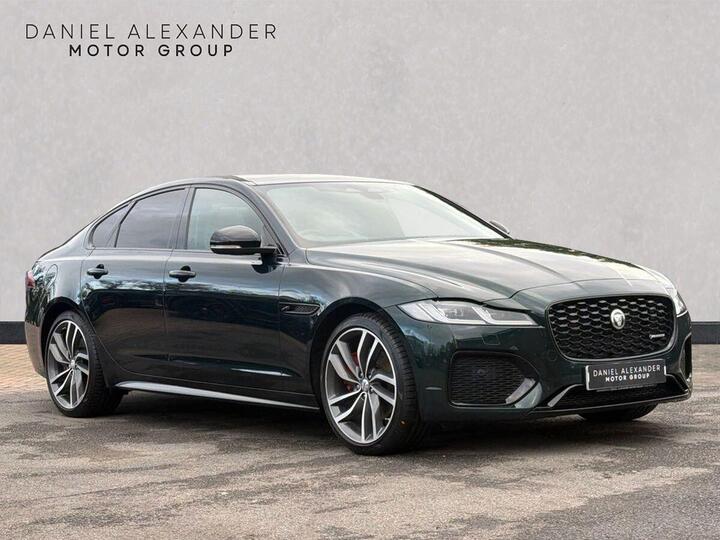 Jaguar XF 2.0 D200 MHEV R-Dynamic HSE Black Auto Euro 6 (s/s) 4dr