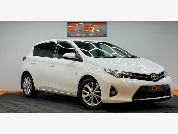 Toyota Auris 1.4 D-4D Sport Euro 5 (s/s) 5dr
