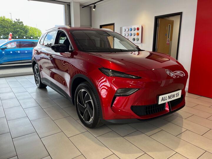 MG MGS5 64kWh Trophy Long Range Auto 5dr