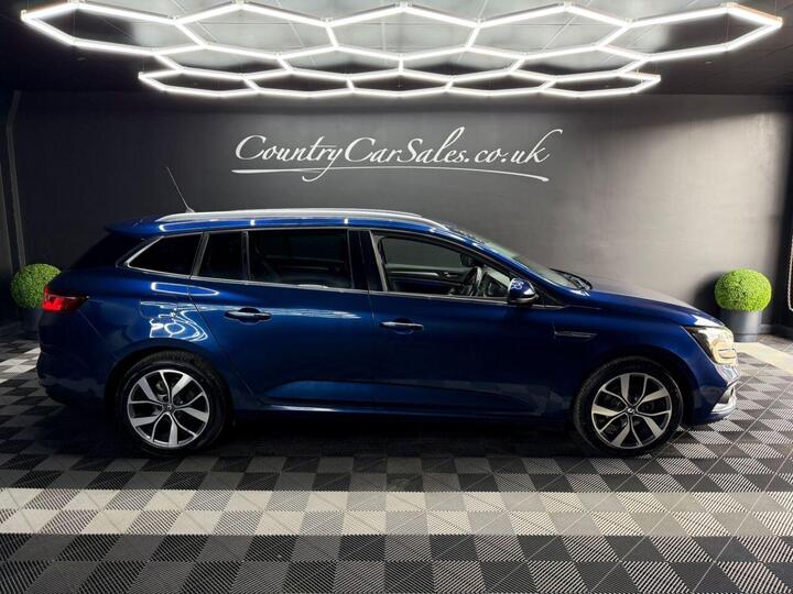 Renault MEGANE 1.5 DCi Dynamique S Nav Sport Tourer Euro 6 (s/s) 5dr Renault MEGANE 1.5 DCi Dynamique S Nav Sport Tourer Euro 6 (s/s) 5dr