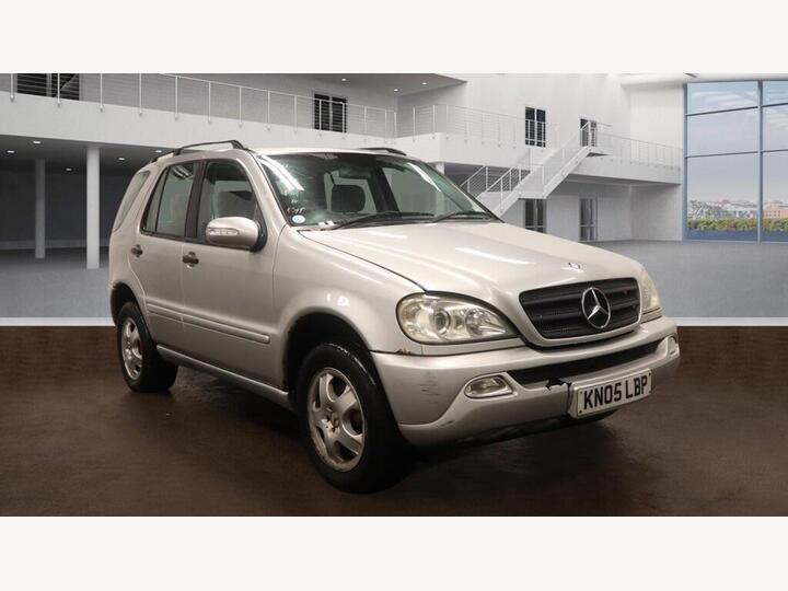 Mercedes-Benz M Class 2.7 ML270 CDI 5dr