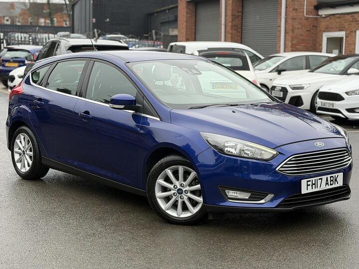 Ford Focus 1.0T EcoBoost Titanium Auto Euro 6 (s/s) 5dr