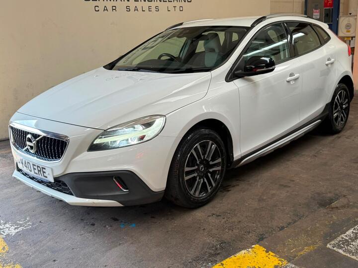 Volvo V40 Cross Country 2.0 D2 Auto Euro 6 (s/s) 5dr
