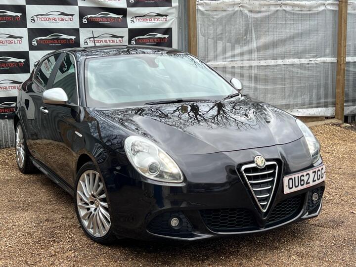 Alfa Romeo Giulietta 1.4 TB MultiAir Veloce TCT Euro 5 (s/s) 5dr Alfa Romeo Giulietta 1.4 TB MultiAir Veloce TCT Euro 5 (s/s) 5dr