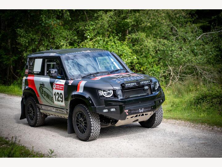 Land Rover Defender 90 2.0 P300 Auto 4WD Euro 6 (s/s) 3dr