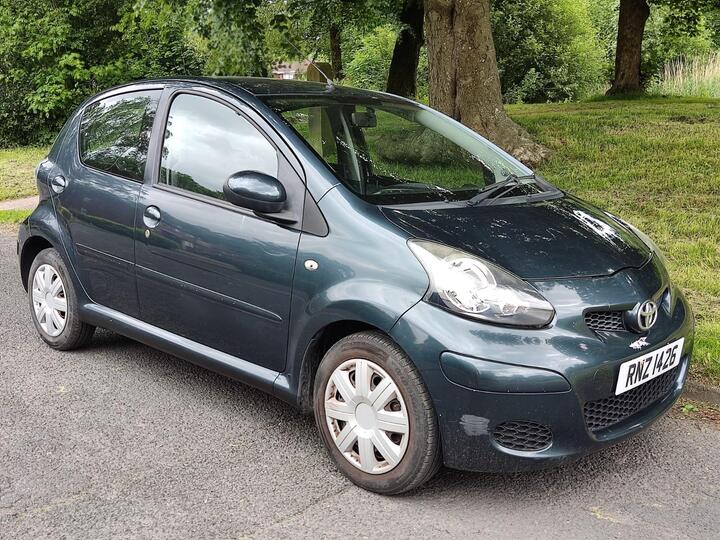 Toyota AYGO 1.0 VVT-i Ice Euro 5 5dr Toyota AYGO 1.0 VVT-i Ice Euro 5 5dr