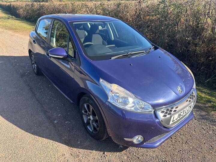 Peugeot 208 1.4 E-HDi Active EGC Euro 5 (s/s) 5dr