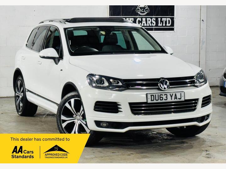 Volkswagen Touareg 3.0 TDI V6 BlueMotion Tech R-Line Tiptronic 4WD Euro 5 (s/s) 5dr