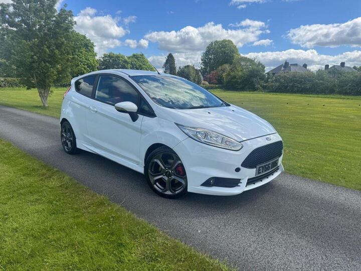 Ford FIESTA 1.6T EcoBoost ST-3 Euro 6 3dr