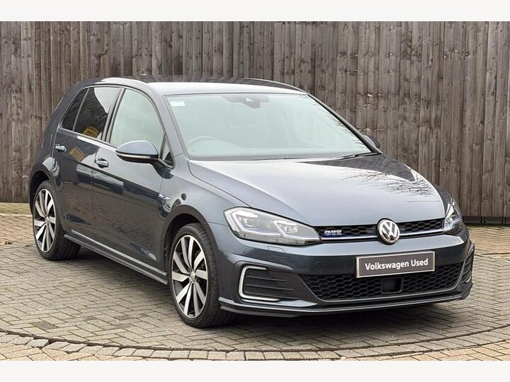Volkswagen Golf 1.4 TSI 8.7kWh GTE Advance DSG Euro 6 (s/s) 5dr