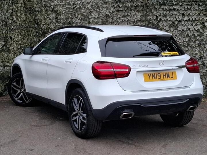 Mercedes-Benz GLA 1.6 GLA180 Urban Edition 7G-DCT Euro 6 (s/s) 5dr