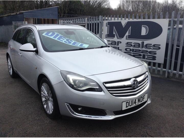 Vauxhall Insignia 2.0 CDTi EcoFLEX Tech Line Sports Tourer Euro 5 (s/s) 5dr Vauxhall Insignia 2.0 CDTi EcoFLEX Tech Line Sports Tourer Euro 5 (s/s) 5dr