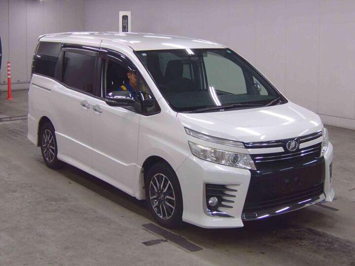 Toyota Voxy Toyota Voxy 2.0 ZS Kirameki Auto 7 Seater