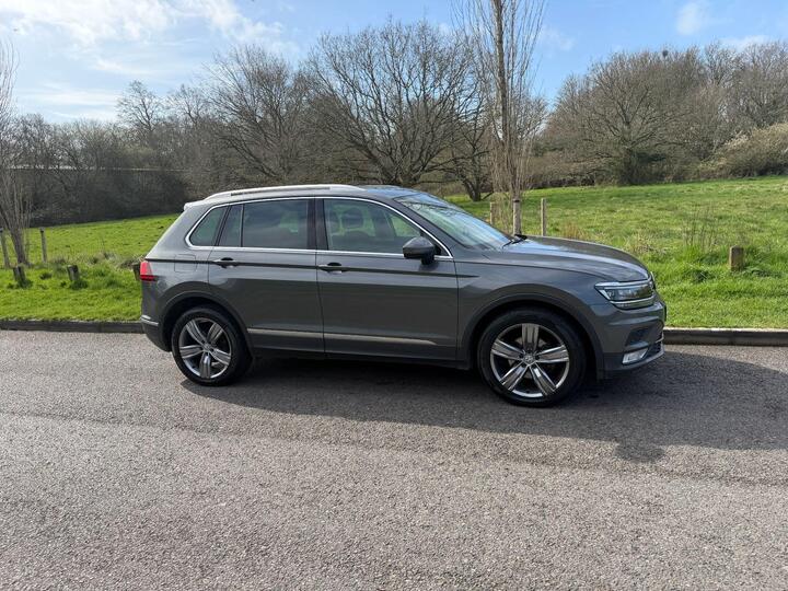 Volkswagen Tiguan 2.0 TDI BlueMotion Tech SEL Euro 6 (s/s) 5dr