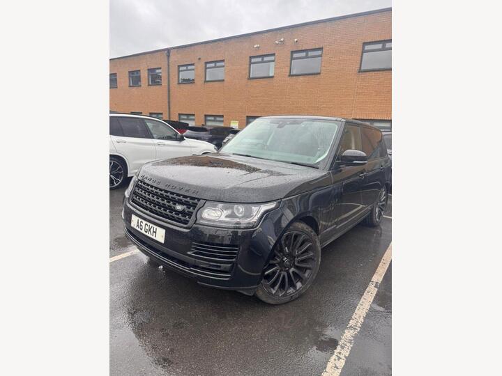 Land Rover RANGE ROVER 3.0 TD V6 Vogue Auto 4WD Euro 6 (s/s) 5dr Land Rover RANGE ROVER 3.0 TD V6 Vogue Auto 4WD Euro 6 (s/s) 5dr