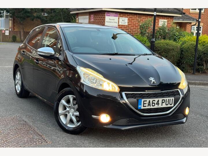 Peugeot 208 1.2 VTi PureTech Style Euro 5 5dr