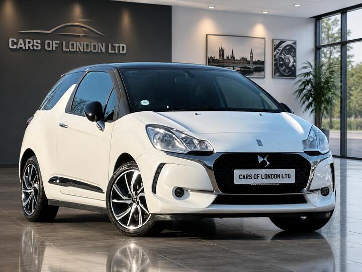 DS AUTOMOBILES DS 3 1.2 PureTech Connected Chic Euro 6 (s/s) 3dr DS AUTOMOBILES DS 3 1.2 PureTech Connected Chic Euro 6 (s/s) 3dr