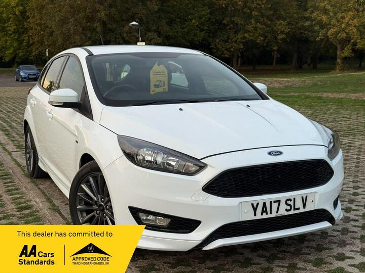 Ford Focus 1.0T EcoBoost ST-Line Euro 6 (s/s) 5dr